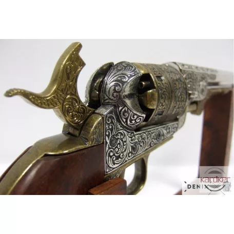 Colt 1851 Model Navy díszpisztoly