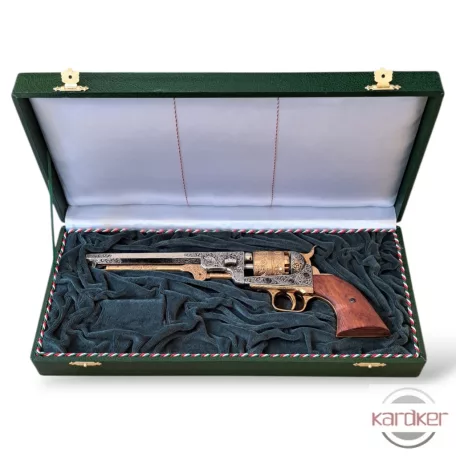 Colt 1851 Model Navy díszpisztoly