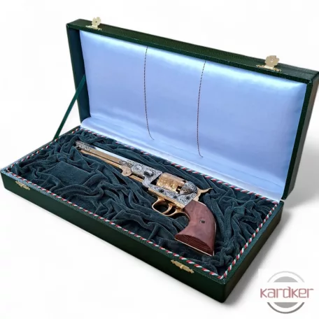 Colt 1851 Model Navy díszpisztoly
