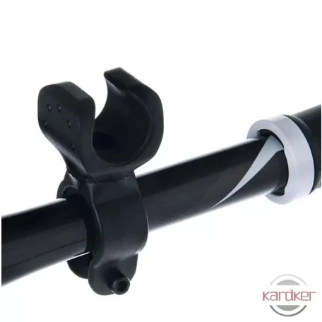 Kerékpárra szerelhető elemlámpa tartó konzol