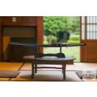 Fekete állvány egy kard számára