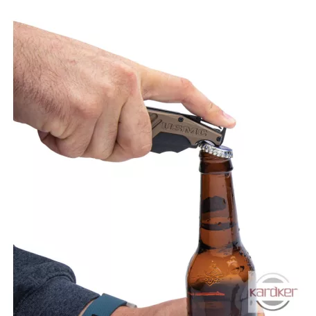USMC Brewski zsebkés sörnyitóval